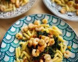 Foto del paso 3 de la receta: Maccheroni con espinacas y gambas al ajillo