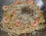 Foto langkah ke 3 dari resep Spaghetti Carbonara dengan Udang.