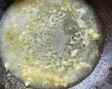 A picture of step 3 of Garlic Butter Prawn Linguine.