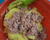 Foto langkah ke 2 dari resep Perkedel Kentang Kornet.