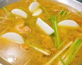 Hình bước làm 2 của món Gà chọi hầm sả
