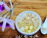 Hình bước làm 2 của món Chè hạt sen long nhãn tuyết nhỉ