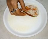 A picture of step 3 of Beguni ghoti gorom.