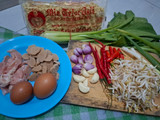 Mie Goreng "Atom Bulan"