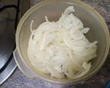 Foto del paso 1 de la receta: Aperitivo de rabas con cebolla