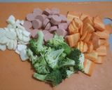 Foto langkah ke 1 dari resep Tumis jamur dan sayuran.