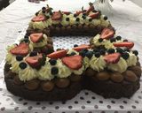 Foto del paso 7 de la receta: NUMBER CAKE de brownie para cumpleaños 1️⃣3️⃣🎉🎊