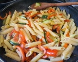 Foto del paso 6 de la receta: Pasta con Pimentón y Zapallito
