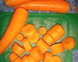 Foto del paso 2 de la receta: Verduras hervidas con mantequilla y algo más