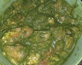 A picture of step 3 of Goan chicken cafreal.