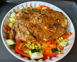Foto del paso 3 de la receta: Bondiola de cerdo adobada al horno con verduras