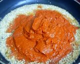 A picture of step 3 of Schezwan sauce.