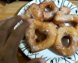 A picture of step 6 of Eggless Donuts.