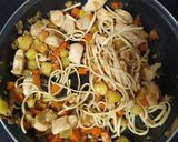 Foto del paso 4 de la receta: Fideos udon con pollo y verduras