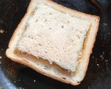 A picture of step 5 of Cheese Tomato Egg Toast.