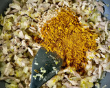 Foto del paso 3 de la receta: Samosas indias de pollo