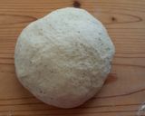 Tonhalas es szalámis pizza recept fázis 4 fotója