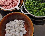 A picture of step 1 of Pork Shrimp and Spinach Dumpling.