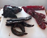 Foto del paso 1 de la receta: Chuleta de cerdo en salsa de 3 chiles 🐽🌶🌶🌶