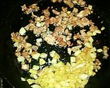 A picture of step 4 of Tex's Stuffed Mushroom 🍄🧀🐷🍲.