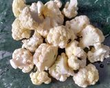 A picture of step 3 of Aniseeds Roasted Cauliflower Florets.
