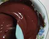 Foto del paso 11 de la receta: Tarta de chocolate, pera y cobertura chocolate cheesecream 🍫🍐