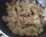 Foto del paso 2 de la receta: Gulas con gambas a mi estilo