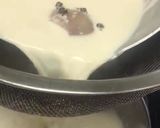 A picture of step 2 of Béchamel Sauce.