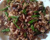 Foto langkah ke 2 dari resep Tongkol suwir cabe ijo.
