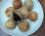 Foto langkah ke 4 dari resep Onde-onde Simple dan Enak (Vegan & gluten free).