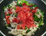 Foto del paso 4 de la receta: Paella de habas tiernas con su vaina