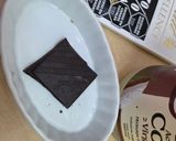 Foto del paso 3 de la receta: Chupetín helado de arándanos 🫐Piruleta saludable de blueberries y chocolate 85 % cacao 🍭low carb