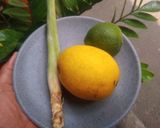 Foto langkah ke 1 dari resep Es Monpisre (Lemon Jeruk Nipis Sereh) ala Sumarmi Bejo.