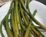 Foto del paso 1 de la receta: Rollitos de espárragos