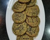 A picture of step 5 of Jowar Spinach Mathri.