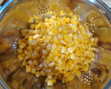 Majonézes kukoricasaláta ananásszal recept fázis 1 fotója