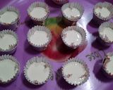 Foto langkah ke 4 dari resep Bolu Kukus Unyil.