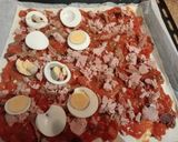Foto del paso 5 de la receta: Coca de hojaldre con pisto, atún, huevo y melva