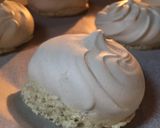 Une image de l'étape 4 de Meringues Vegan au Matcha.