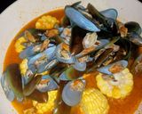 Foto langkah ke 2 dari resep Kerang Ijo saus padang.