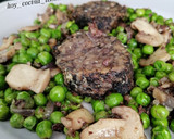 Foto del paso 8 de la receta: Guisantes con champiñones y morcilla