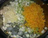 A picture of step 1 of Shrimp and Loofah Dumplings.