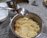 Foto langkah ke 3 dari resep Bolen pisang keju.