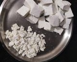 A picture of step 1 of Paneer korma.