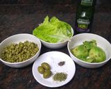 Foto del paso 1 de la receta: Sándwich verde con untable vegan de palta y arvejas 🌱