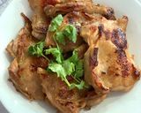 A picture of step 2 of Vietnamese Noodle with Lemongrass Chicken.