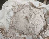 A picture of step 2 of Finger millet upma.