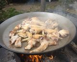 Foto del paso 2 de la receta: Paella a leña