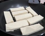A picture of step 4 of Soy-Braised Scallion Tofu.