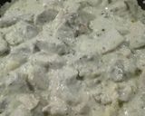 Foto del paso 5 de la receta Pechuga de pollo con nata y champiñones